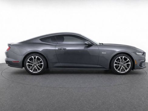 Used 2019 Ford Mustang GT Premium RWD image 8