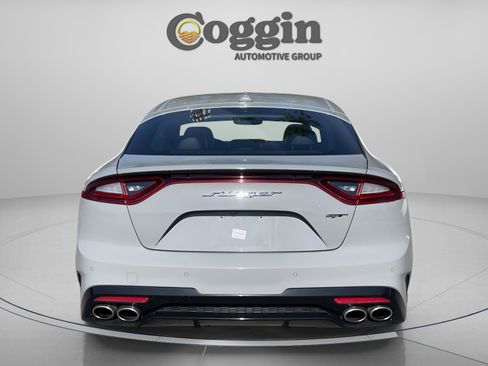 Used 2019 Kia Stinger GT2 image 4