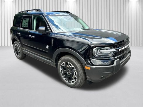 New 2026 Ford Bronco Sport Outer Banks AWD/4WD image 2
