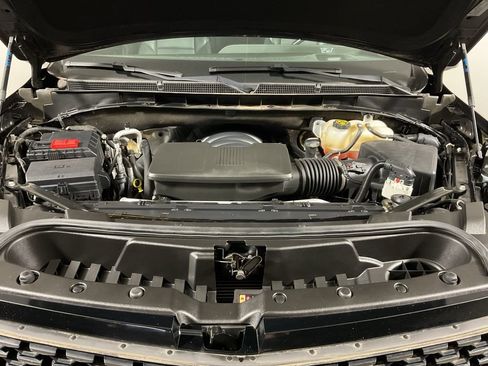 Used 2022 Cadillac Escalade Luxury image 7