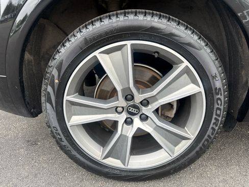 Used 2019 Audi Q5 2.0T Premium Plus w/ Premium Plus Package AWD/4WD image 23
