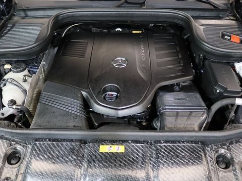 Used 2024 Mercedes-Benz GLS 450 4MATIC w/ AMG Line Exterior image 35