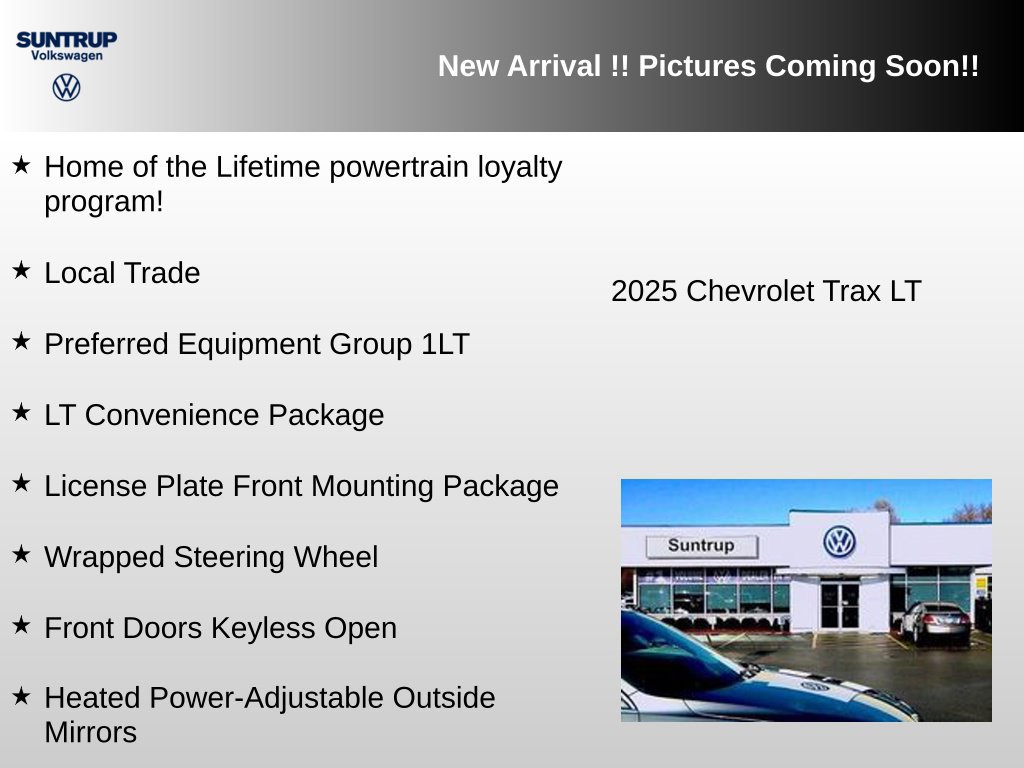 Used 2025 Chevrolet Trax LT w/ LT Convenience Package FWD image 2