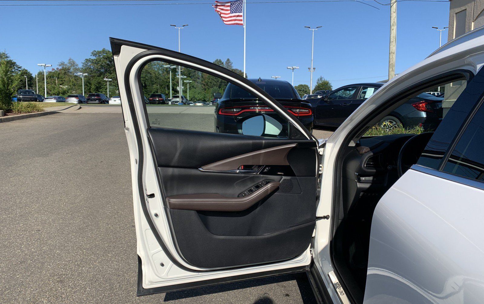 Used 2023 MAZDA CX-30 AWD 2.5 S w/ Premium Package image 11