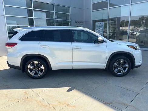 Used 2019 Toyota Highlander Limited Platinum AWD/4WD image 8