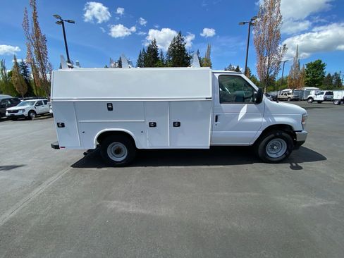 New 2025 Ford E-350 and Econoline 350 Super Duty w/ Power Equipment Group image 4