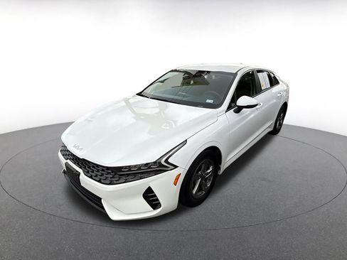 Used 2023 Kia K5 LXS FWD image 2