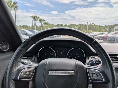 Used 2018 Land Rover Range Rover Evoque HSE Dynamic AWD/4WD image 30