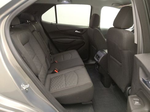 Used 2019 Chevrolet Equinox LT image 19