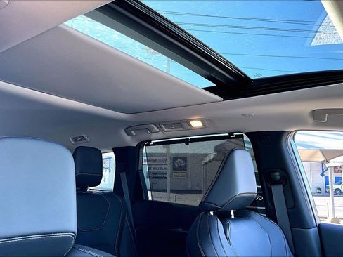 New 2026 INFINITI QX60 Luxe image 24