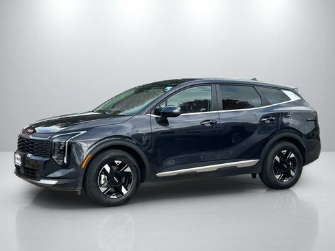 Used 2026 Kia Sportage LX FWD image 8
