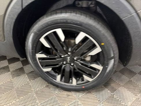 Certified 2024 Kia Telluride SX Prestige AWD/4WD image 36