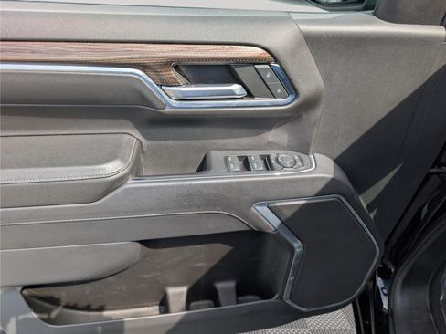 Used 2023 Chevrolet Silverado 1500 LT AWD/4WD image 18