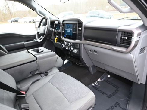Used 2025 Ford F150 XLT w/ Equipment Group 301A Standard RWD image 27