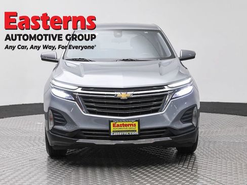 Used 2023 Chevrolet Equinox LT FWD image 2