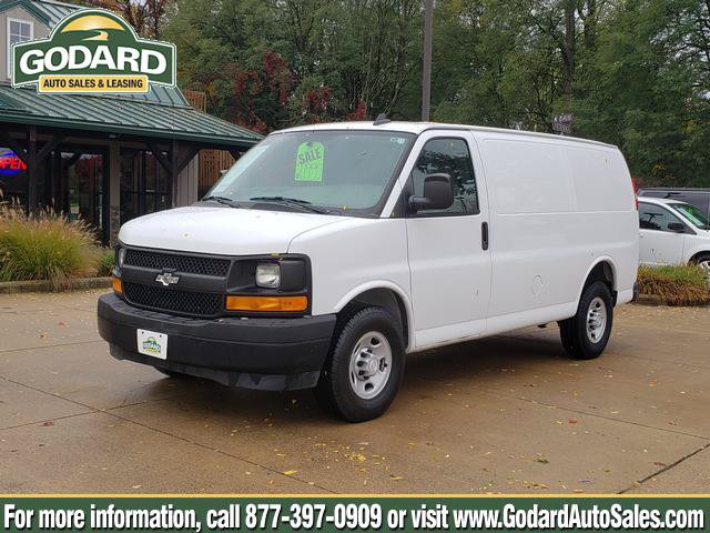 Used 2017 Chevrolet Express 2500 RWD image 1
