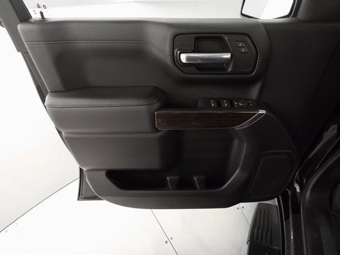 Used 2020 GMC Sierra 1500 Elevation image 10