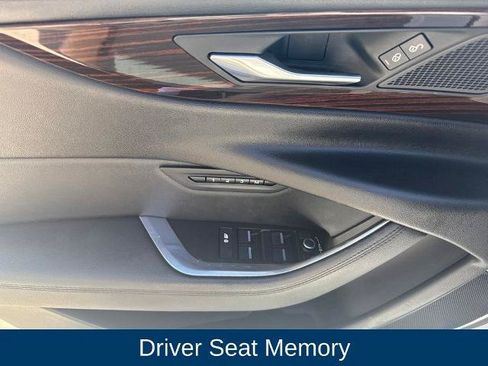 Used 2020 Jaguar XE S AWD/4WD image 11