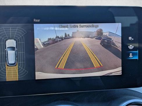 Used 2021 Mercedes-Benz GLC 300 4MATIC image 12