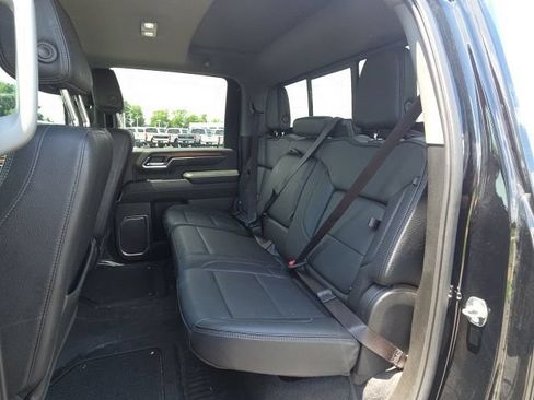 Used 2024 GMC Sierra 2500 Denali w/ Denali Reserve Package AWD/4WD image 16