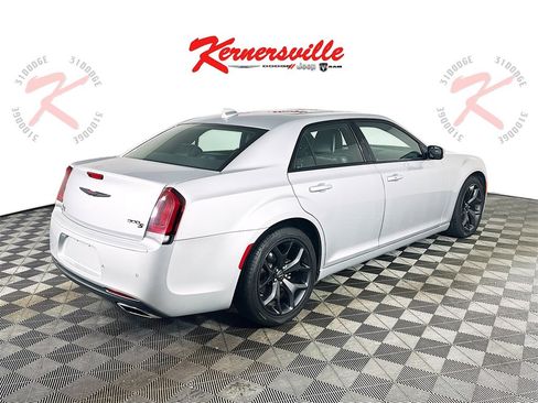 Used 2023 Chrysler 300 S image 7