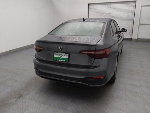 Used 2024 Volkswagen Jetta SE image 7