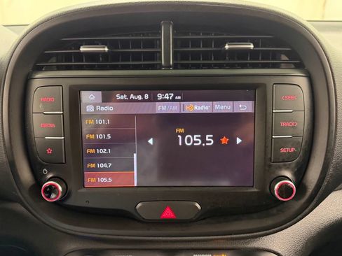 Used 2022 Kia Soul LX FWD image 26