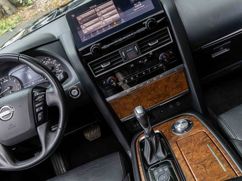 Certified 2023 Nissan Armada SL image 21
