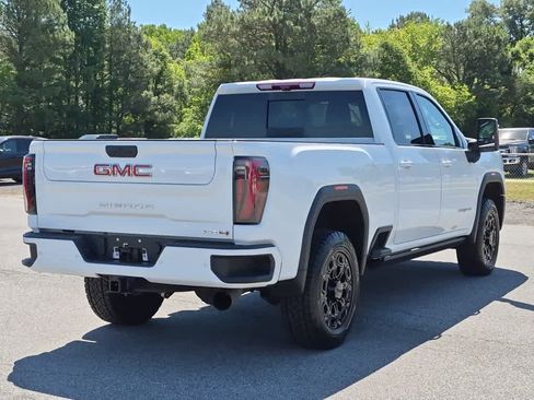 Used 2024 GMC Sierra 2500 AT4 w/ AT4 Premium Plus Package AWD/4WD image 5