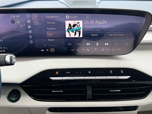 New 2026 Buick Enclave Avenir w/ Super Cruise Package AWD/4WD image 10