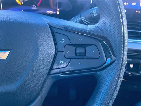 Used 2025 Chevrolet Trax LT image 25