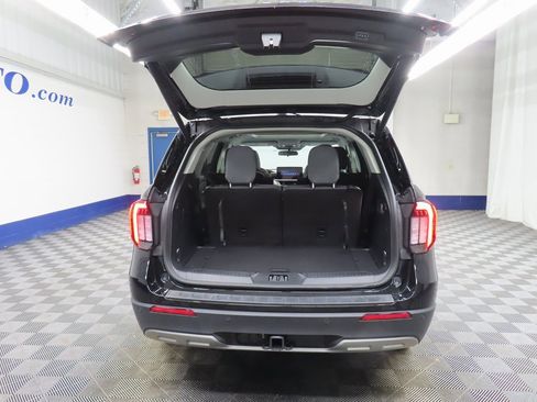 Used 2025 Ford Explorer Active w/ Active Comfort Package image 31