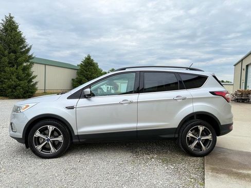 Used 2018 Ford Escape SEL w/ Ford Safe & Smart Package AWD/4WD image 4