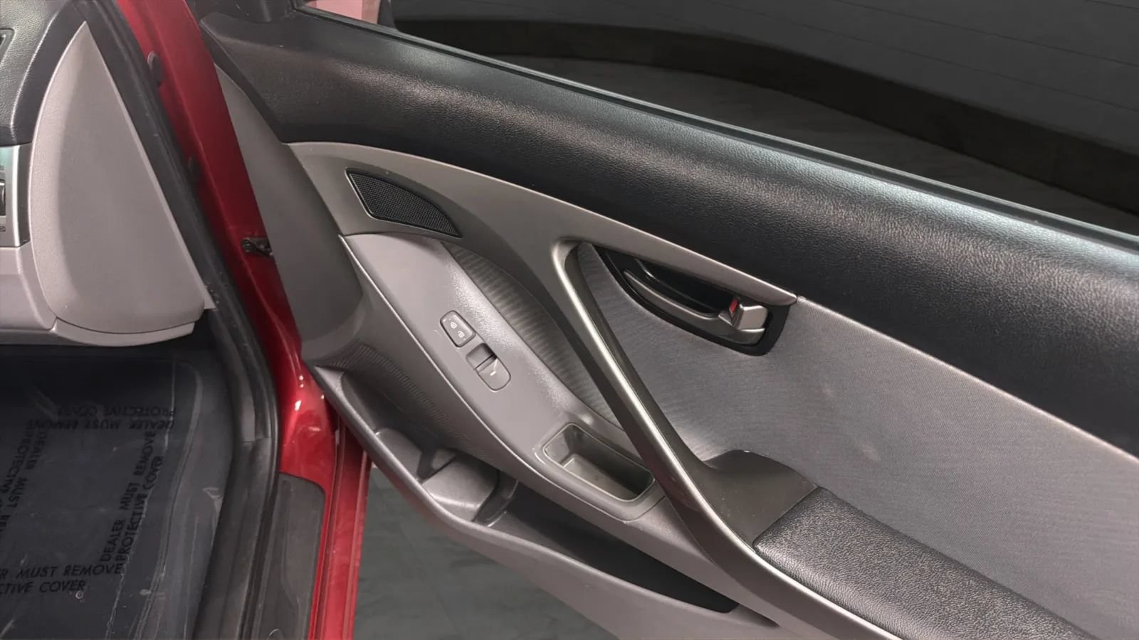 Used 2013 Hyundai Elantra GLS w/ Preferred Pkg FWD image 16