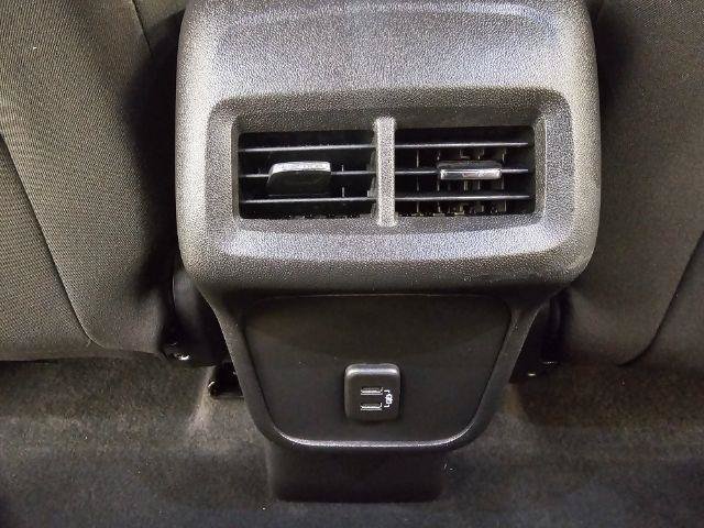 Used 2021 Chevrolet Equinox LT w/ Driver Convenience Package AWD/4WD image 36
