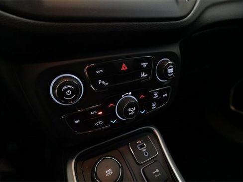 Used 2020 Jeep Compass Latitude w/ Cold Weather Group image 20