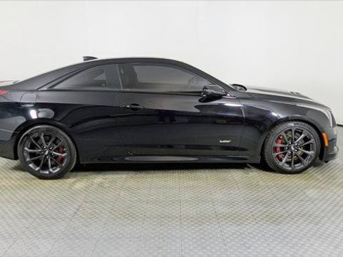 Used 2017 Cadillac ATS V w/ Luxury Package RWD image 8