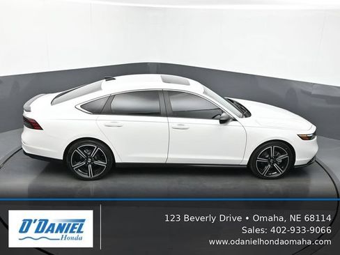 Used 2025 Honda Accord Sport image 19