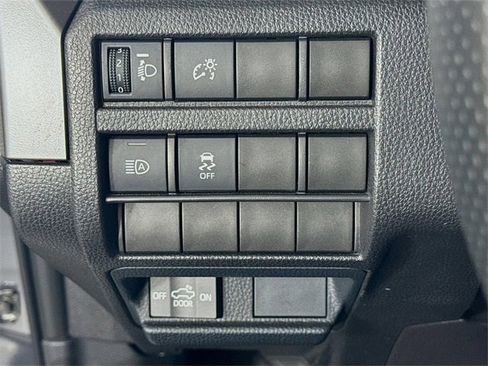 Used 2024 Toyota Tacoma 4x4 Double Cab image 10