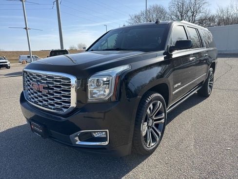 Used 2018 GMC Yukon XL Denali w/ Denali Ultimate Package image 5