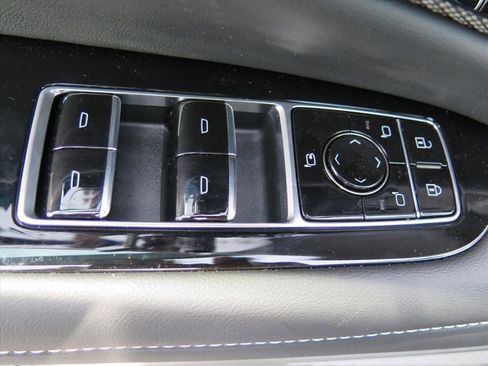 New 2026 Cadillac Optiq Luxury 1 image 13