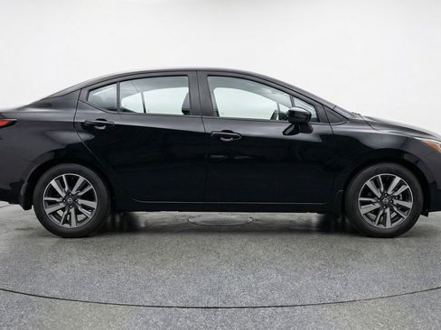 Used 2025 Nissan Versa SV FWD image 11