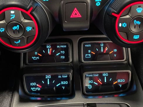 Used 2015 Chevrolet Camaro SS w/ Commemorative Special Edition RWD image 84