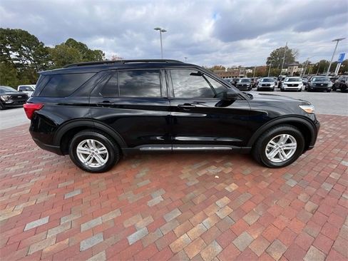 Used 2022 Ford Explorer XLT w/ Equipment Group 202A image 37
