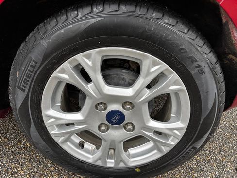 Used 2016 Ford Fiesta SE image 15