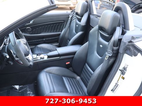 Used 2019 Mercedes-Benz SLC 43 AMG image 2