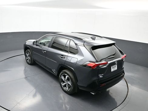 New 2025 Toyota RAV4 SE image 40