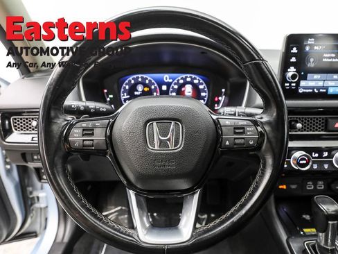 Used 2022 Honda Civic Touring image 10