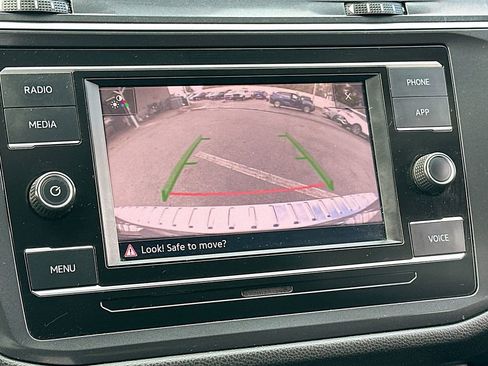 Used 2023 Volkswagen Tiguan S FWD image 13