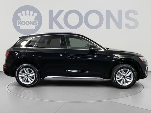Used 2023 Audi Q5 2.0T Premium w/ Convenience Package AWD/4WD image 12